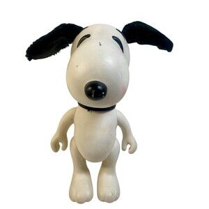VTG 1958 Snoopy Toy Figure United Feature Syndicate Peanuts Hard Plastic 8”